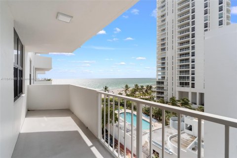 Copropriété à louer à Miami Beach, Floride: 2 chambres, 81.2 m2 № 1345157 - photo 17