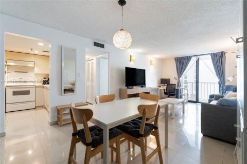 Copropriété à louer à Miami Beach, Floride: 2 chambres, 81.2 m2 № 1345157 - photo 11