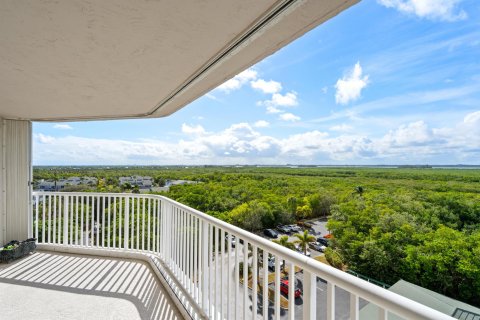 Condo in Hutchinson Island South, Florida, 3 bedrooms  № 1216163 - photo 18