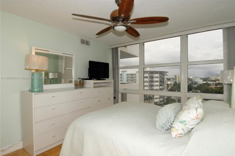 Condominio en venta en Fort Lauderdale, Florida, 1 dormitorio, 83.61 m2 № 1355127 - foto 19