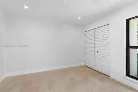 Townhouse in Miami, Florida 3 bedrooms, 136.01 sq.m. № 1355168 - photo 20