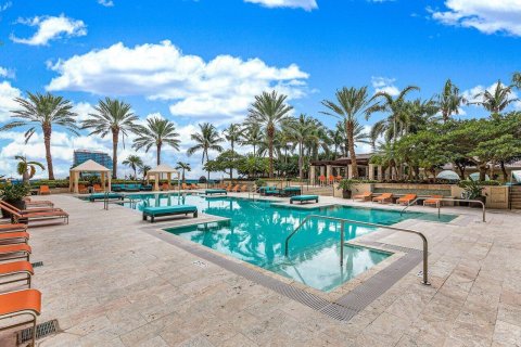 Condo in West Palm Beach, Florida, 1 bedroom  № 754417 - photo 12