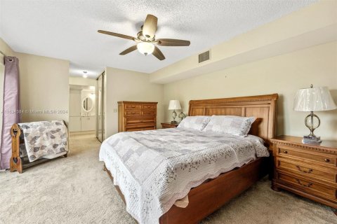 Touwnhouse à vendre à Tamarac, Floride: 3 chambres, 138.24 m2 № 1321344 - photo 8