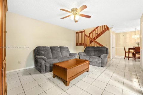 Adosado en venta en Tamarac, Florida, 3 dormitorios, 138.24 m2 № 1321344 - foto 24