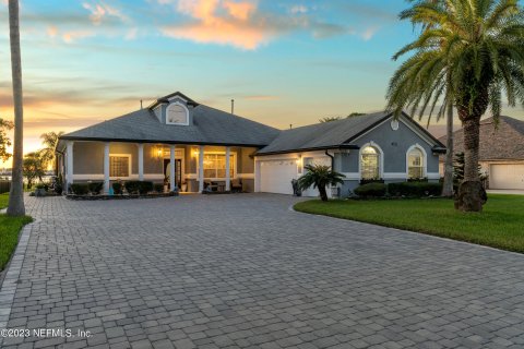 Villa ou maison à vendre à Jacksonville, Floride: 4 chambres, 248.98 m2 № 802196 - photo 1