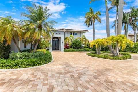 Casa en venta en Pompano Beach, Florida, 5 dormitorios, 333.33 m2 № 869158 - foto 12