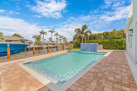 Villa ou maison à vendre à Pompano Beach, Floride: 5 chambres, 333.33 m2 № 869158 - photo 14