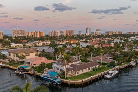 Villa ou maison à vendre à Pompano Beach, Floride: 5 chambres, 333.33 m2 № 869158 - photo 4