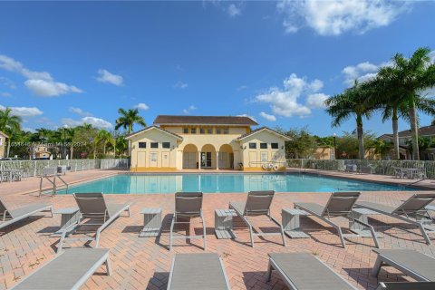 Adosado en venta en Homestead, Florida, 3 dormitorios, 120.96 m2 № 1356787 - foto 15