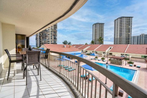 Condominio en venta en Riviera Beach, Florida, 2 dormitorios, 186.83 m2 № 946025 - foto 12