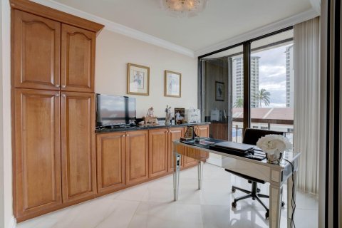 Copropriété à vendre à Riviera Beach, Floride: 2 chambres, 186.83 m2 № 946025 - photo 14