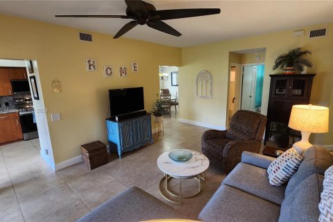 Condo in Boca Raton, Florida, 2 bedrooms  № 1078011 - photo 15