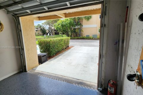 Copropriété à vendre à Boca Raton, Floride: 2 chambres, 110.09 m2 № 1078011 - photo 29