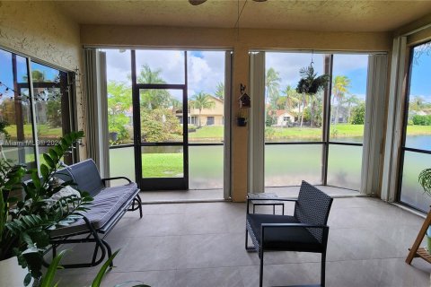 Copropriété à vendre à Boca Raton, Floride: 2 chambres, 110.09 m2 № 1078011 - photo 4