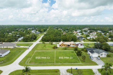 Terreno en venta en Vero Beach, Florida № 1361435 - foto 1