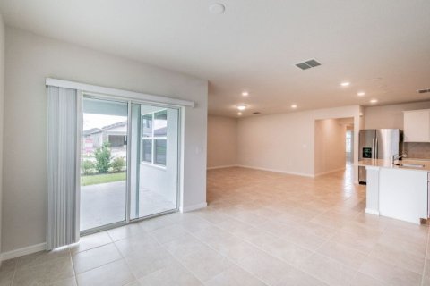Casa en venta en Lake Alfred, Florida, 3 habitaciones, 154 m2 № 321378 - foto 3