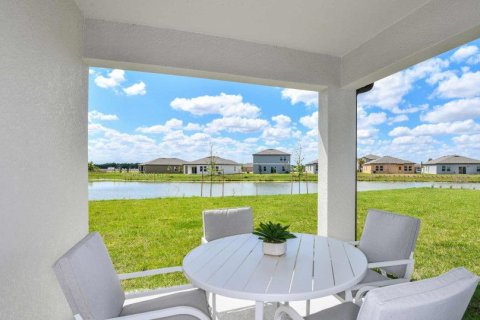 Villa ou maison à vendre à Lake Alfred, Floride: 4 pièces, 172 m2 № 321376 - photo 5