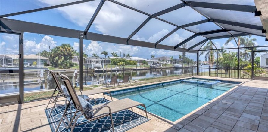 Villa ou maison à Punta Gorda, Floride 3 chambres, 133.69 m2 № 1343306