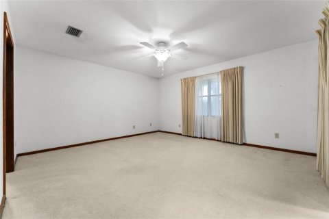 Villa ou maison à vendre à Altamonte Springs, Floride: 4 chambres, 293.2 m2 № 1343523 - photo 24