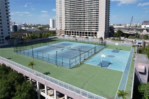 Condominio en venta en Miami, Florida, 2 dormitorios, 78.78 m2 № 1004273 - foto 18