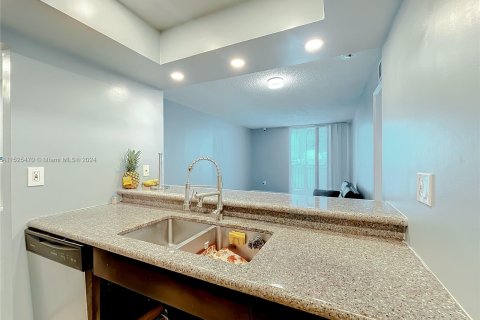 Condominio en venta en Miami, Florida, 2 dormitorios, 78.78 m2 № 1004273 - foto 7