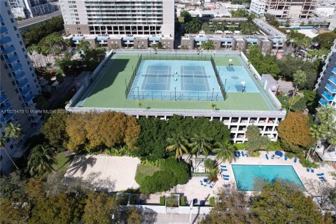 Condominio en venta en Miami, Florida, 2 dormitorios, 78.78 m2 № 1004273 - foto 19