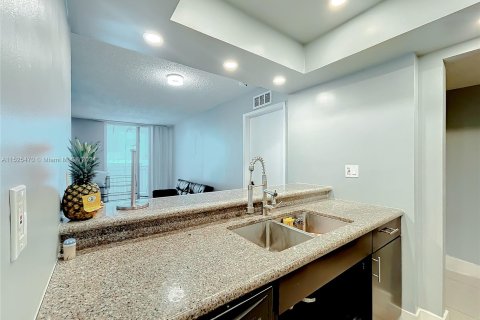 Condominio en venta en Miami, Florida, 2 dormitorios, 78.78 m2 № 1004273 - foto 5