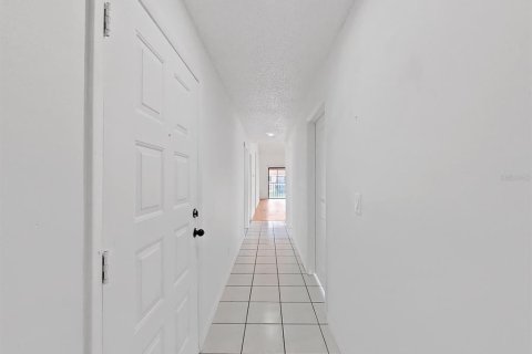 Condo in Tampa, Florida, 3 bedrooms  № 1249357 - photo 9