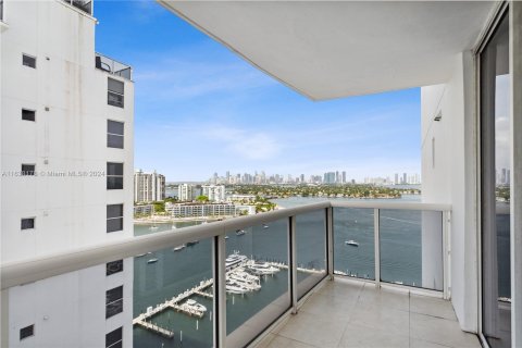 Condo in Miami Beach, Florida, 2 bedrooms  № 1315808 - photo 20