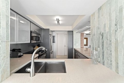 Condominio en venta en Miami Beach, Florida, 2 dormitorios, 152.82 m2 № 1315775 - foto 22