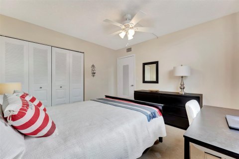 Купить кондоминиум в Маргит, Флорида 2 спальни, 92.9м2, № 948888 - фото 28