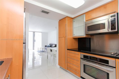 Condominio en venta en Miami Beach, Florida, 1 dormitorio, 75.07 m2 № 1292347 - foto 22