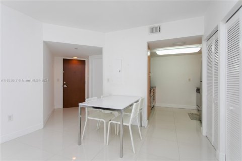 Copropriété à vendre à Miami Beach, Floride: 1 chambre, 75.07 m2 № 1292347 - photo 15