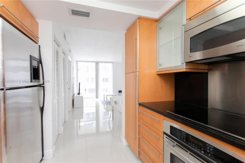 Condominio en venta en Miami Beach, Florida, 1 dormitorio, 75.07 m2 № 1292347 - foto 25