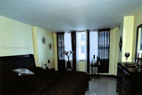 Copropriété à vendre à Miami Beach, Floride: 2 chambres, 112.04 m2 № 1292514 - photo 5