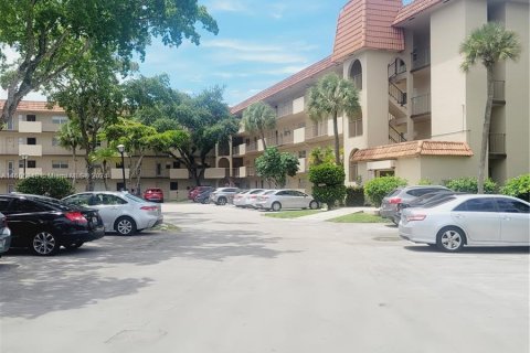 Condominio en venta en Lauderhill, Florida, 2 dormitorios, 120.77 m2 № 1227562 - foto 27