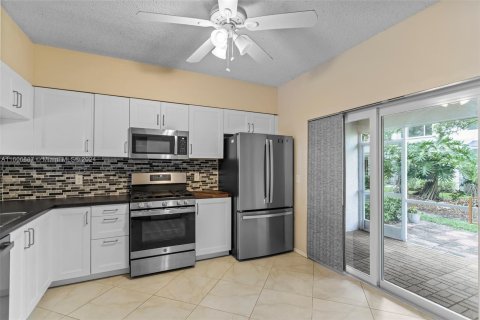 Adosado en venta en Tamarac, Florida, 2 dormitorios, 103.12 m2 № 1228202 - foto 5