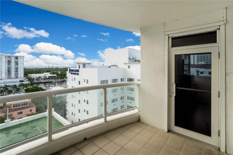 Copropriété à vendre à Miami Beach, Floride: 2 chambres, 116.13 m2 № 1348474 - photo 29