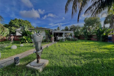 Casa en venta en Miami Shores, Florida, 2 dormitorios, 119.01 m2 № 1289351 - foto 24