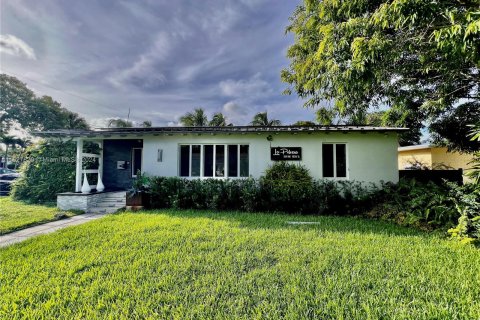 Villa ou maison à vendre à Miami Shores, Floride: 2 chambres, 119.01 m2 № 1289351 - photo 1