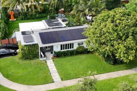 Casa en venta en Miami Shores, Florida, 2 dormitorios, 119.01 m2 № 1289351 - foto 18