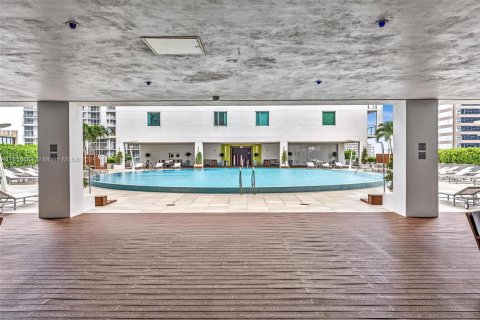 Copropriété à vendre à Miami, Floride: 2 chambres, 104.33 m2 № 1357024 - photo 28