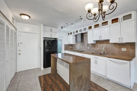 Copropriété à vendre à Deerfield Beach, Floride: 2 chambres, 78.04 m2 № 1182537 - photo 23