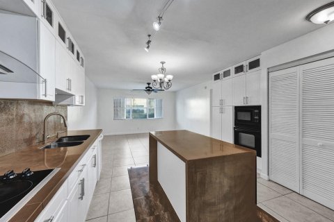 Copropriété à vendre à Deerfield Beach, Floride: 2 chambres, 78.04 m2 № 1182537 - photo 27