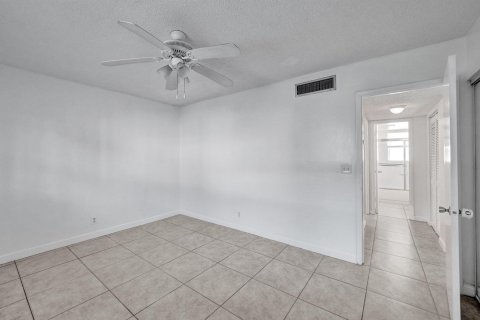 Copropriété à vendre à Deerfield Beach, Floride: 2 chambres, 78.04 m2 № 1182537 - photo 4