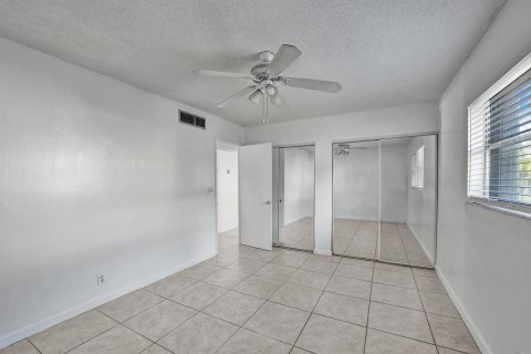 Copropriété à vendre à Deerfield Beach, Floride: 2 chambres, 78.04 m2 № 1182537 - photo 10