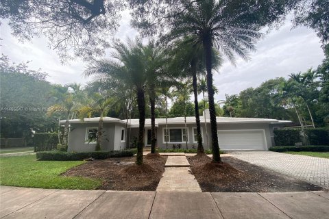 Casa en venta en Coral Gables, Florida, 5 dormitorios, 301.56 m2 № 843572 - foto 2