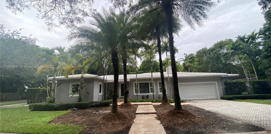 Casa en Coral Gables, Florida 5 dormitorios, 301.56 m2 № 843572