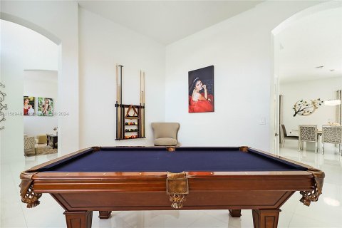 Casa en venta en Miramar, Florida, 6 dormitorios, 378.95 m2 № 1180815 - foto 27