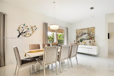 Villa ou maison à vendre à Miramar, Floride: 6 chambres, 378.95 m2 № 1180815 - photo 14